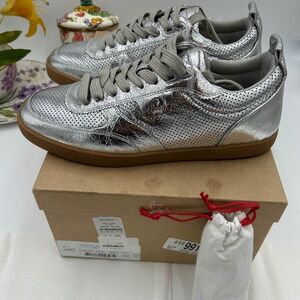 Men’s Christian Louboutin TUTTI RUI low top sneaker in silver leather size 42